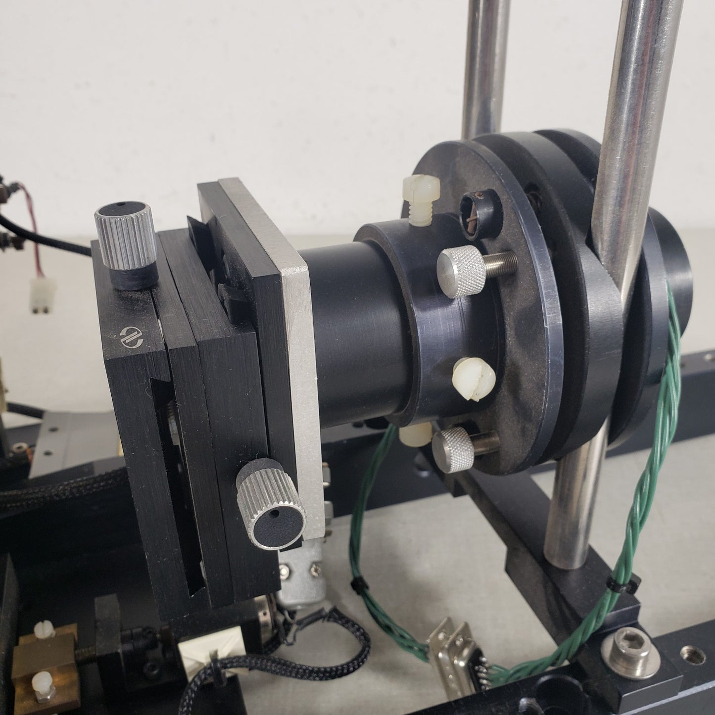 Custom 5 Way Optical Assembly Optical Adjustable Lens Mount Laboratory Equipment