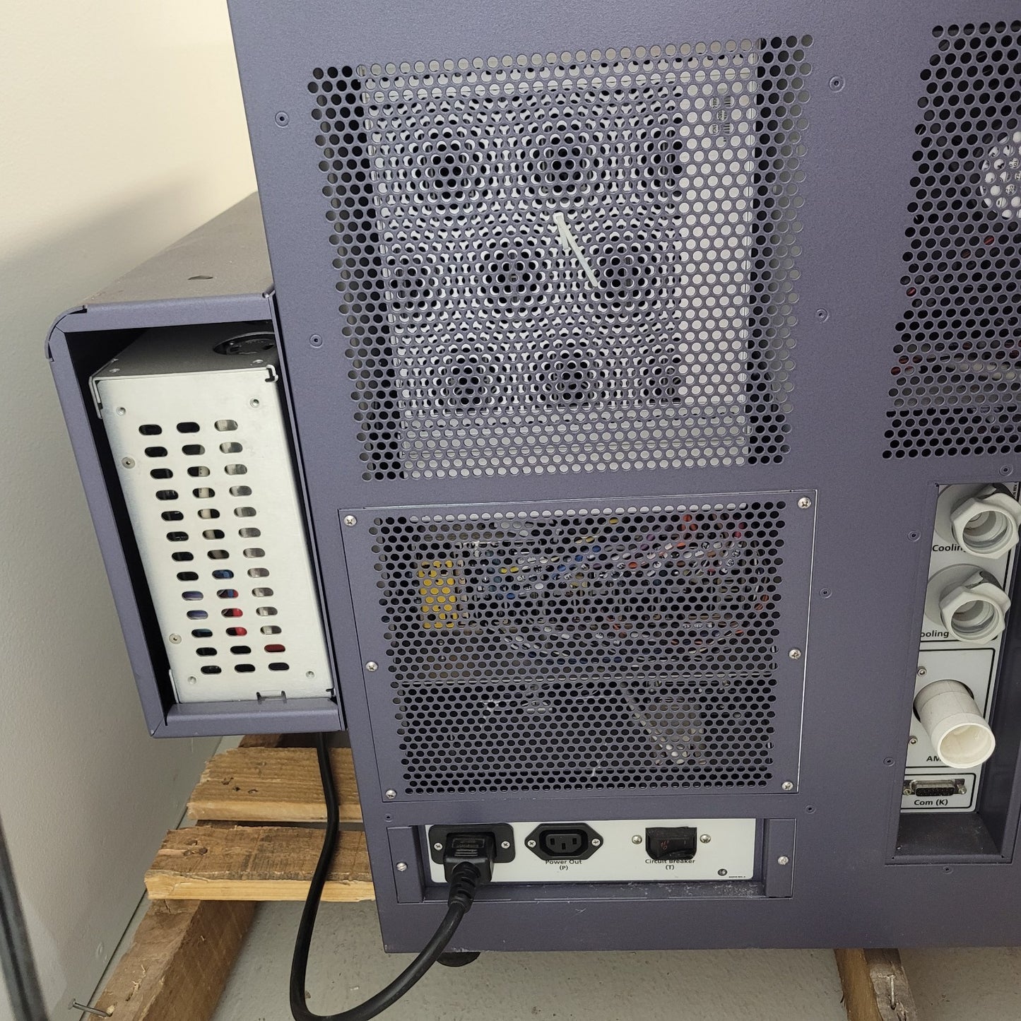 BD Biosciences FACSAria II Cell Sorter Multi-Laser w/ FACSDiva PC Powers On