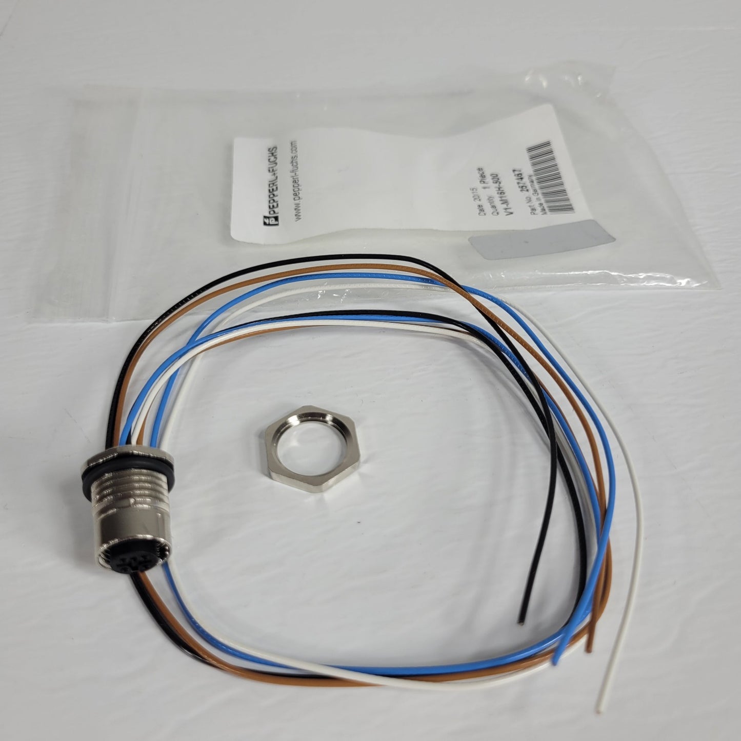 Pepperl + Fuchs 257467 Factory Automation V1-M16H-500 Cordset Cables/Accessories