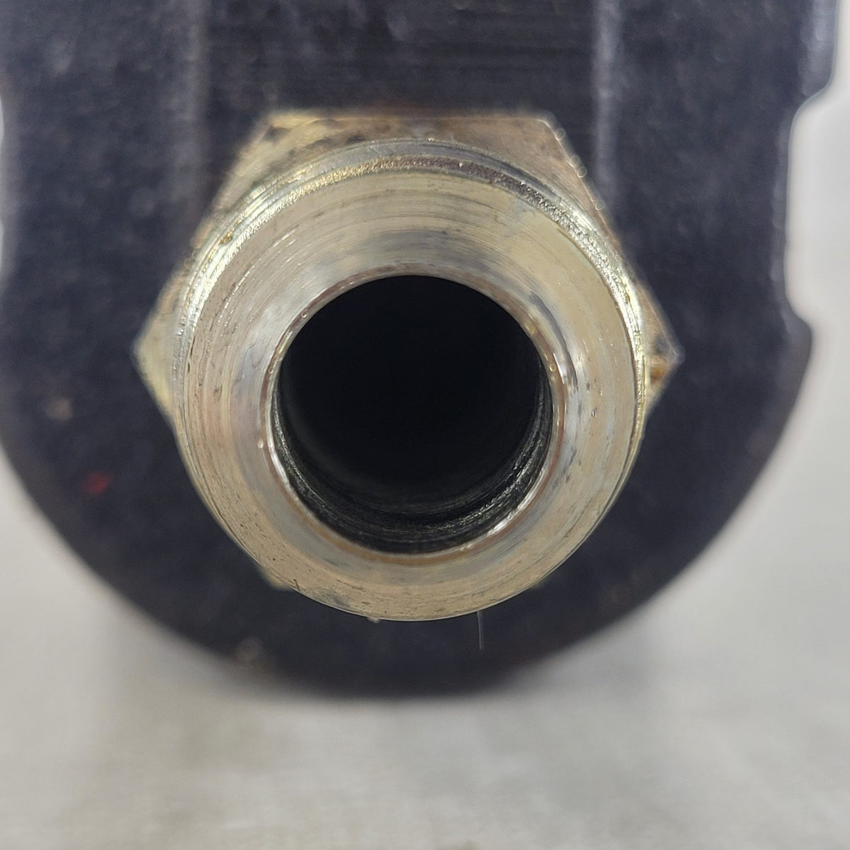 BRAND HYDRAULICS Single Inlet & Dual Outlet Industrial Hydraulic, No Inlet Valve