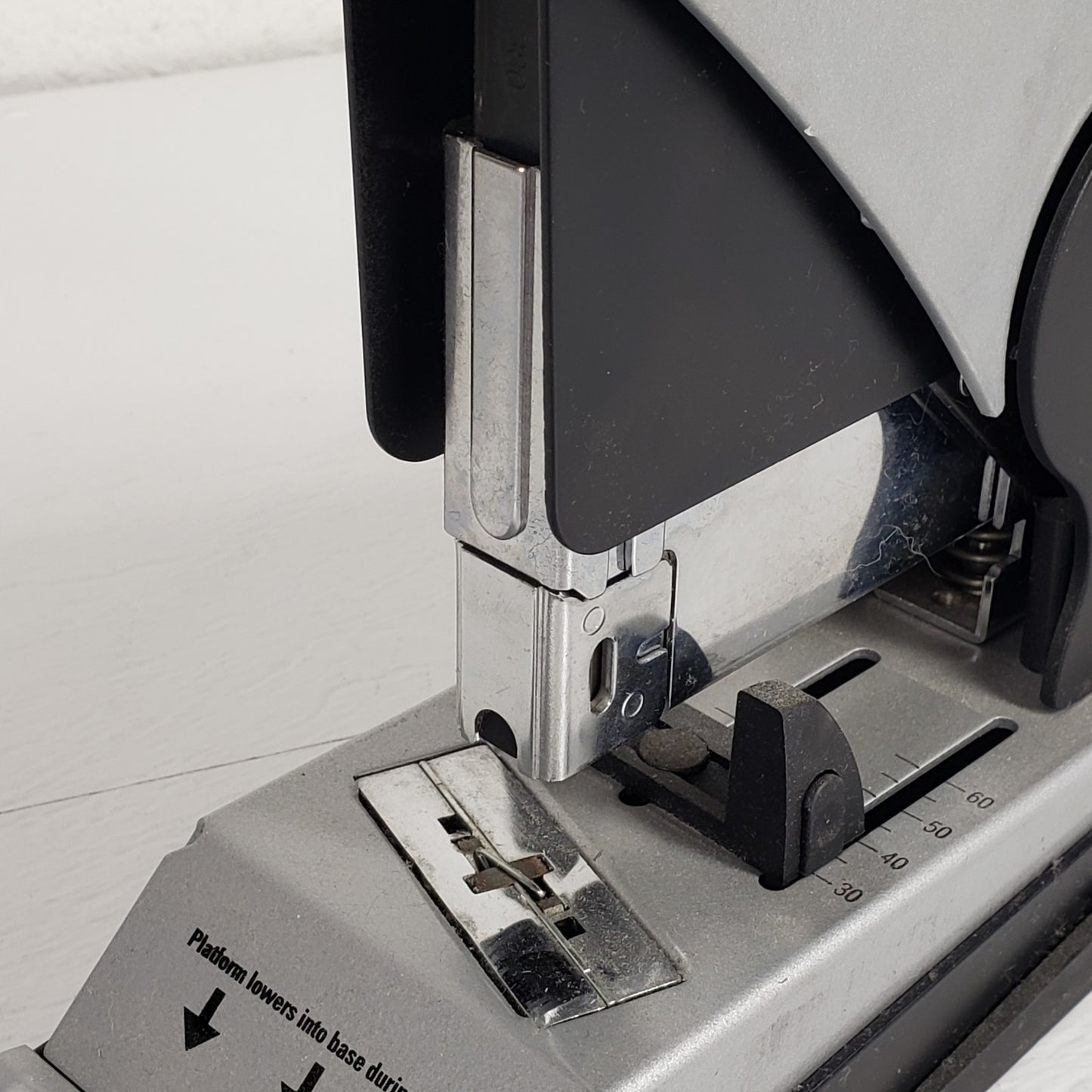 BOSTITCH B380HD Auto180 Xtreme Heavy Duty Stapler 180-Sheet Capacity