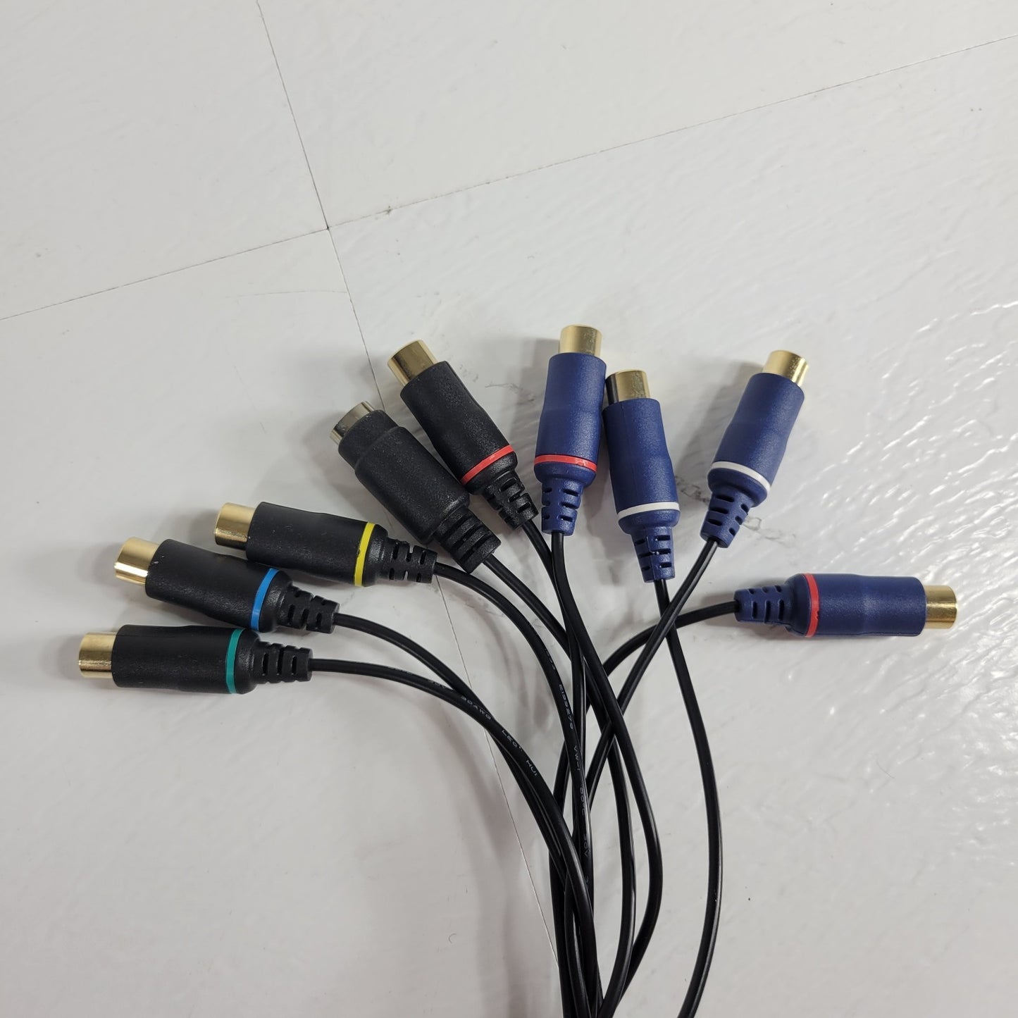 AVERMEDIA HDMI Breakout Cable to Component S-Video for Capture, Y Pb Pr Audio