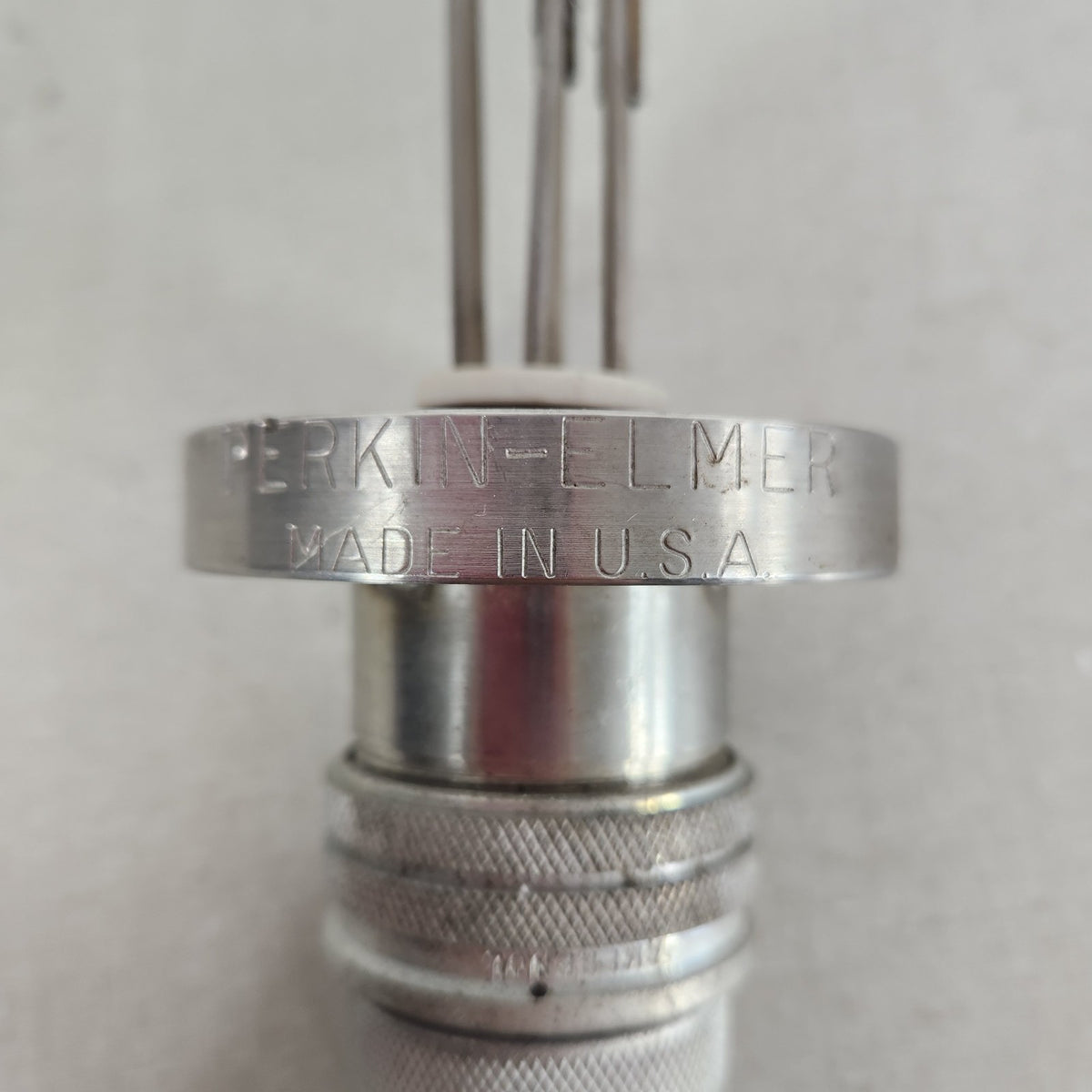 PerkinElmer 7-Pin Electrical Feedthrough 2.75" Conflat CF DN35CF UHV w Connector
