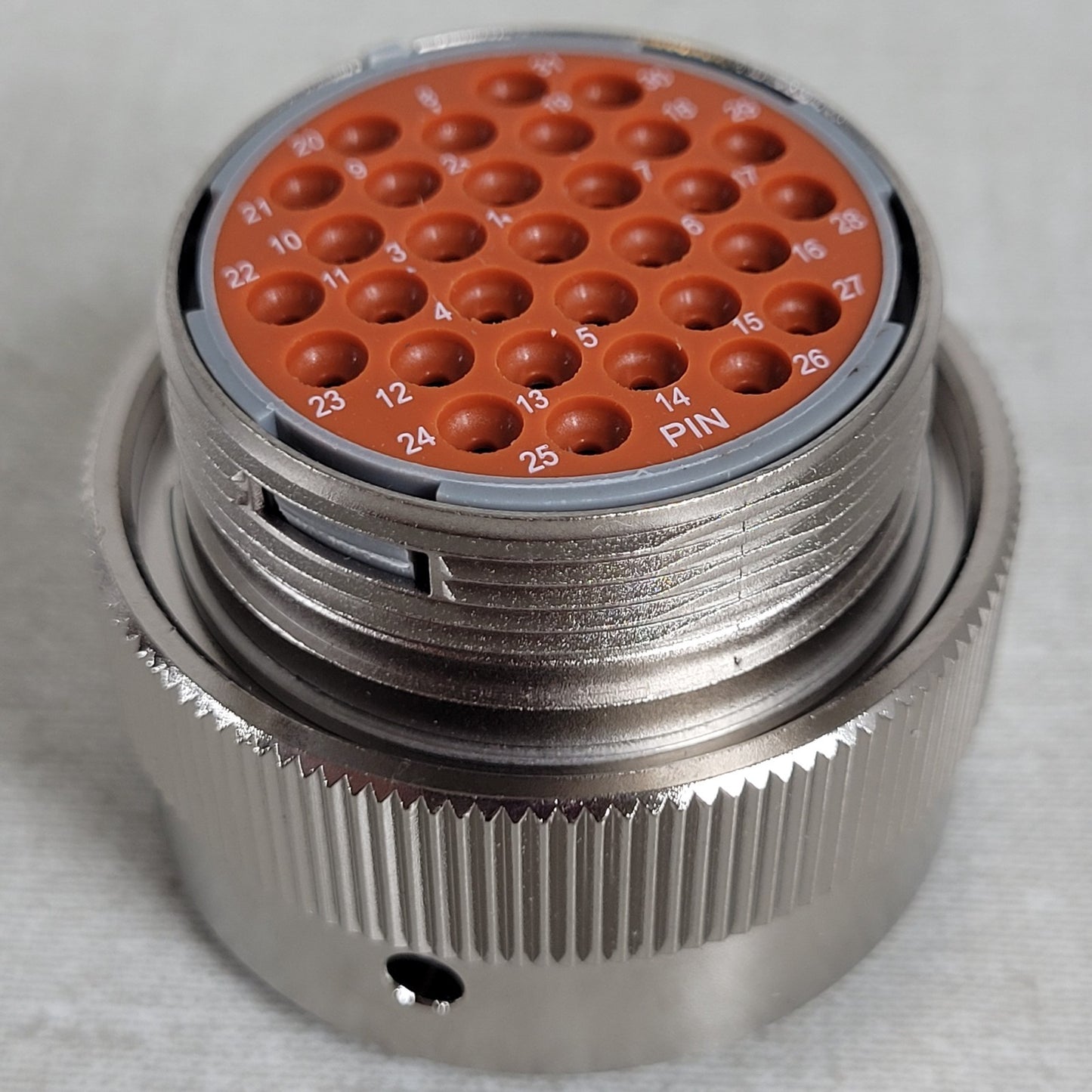 Amphenol AHDM06-24-31PT-059 31 Pin Circular Plug Conn w Backshell IP67 IP69K