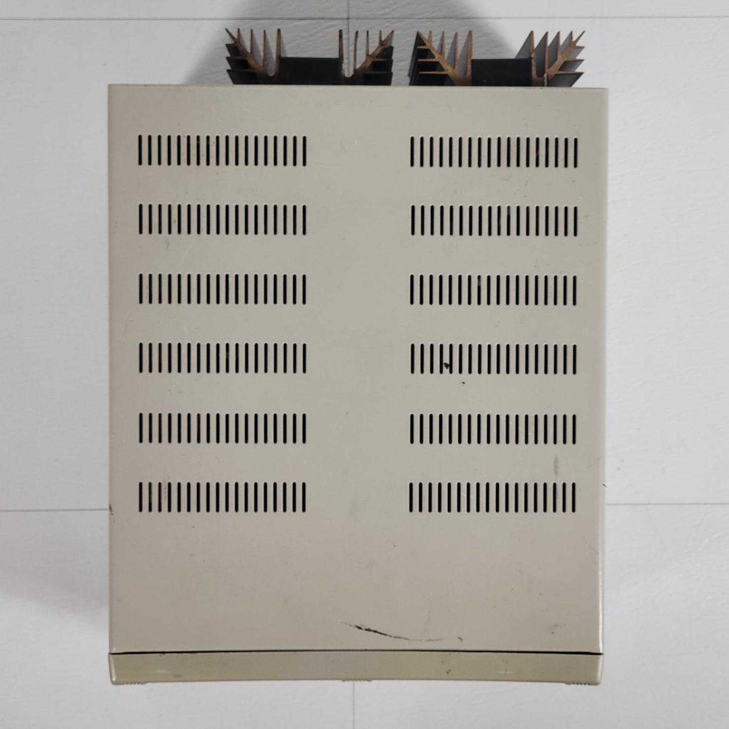 TESTED RSR HY3005-3 Triple Output Linear DC Bench Power Supply 2x30V 5A +5V