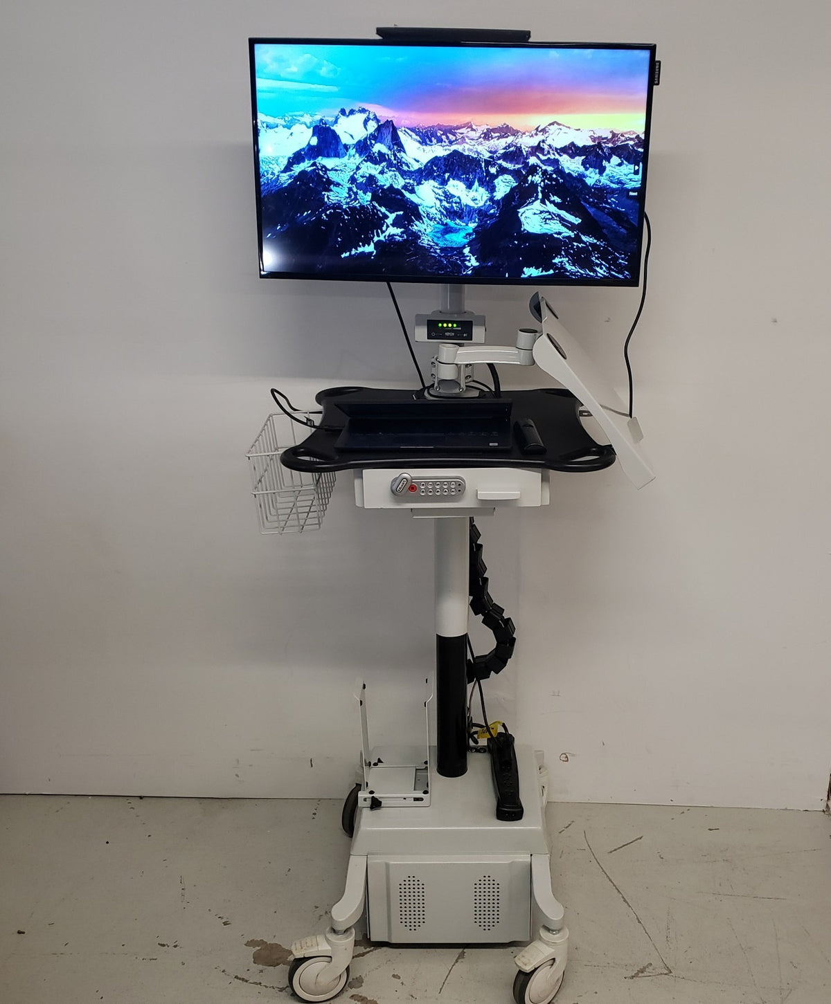 AFC Industries Medical Computer Cart Samsung DM32E 32in Monitor Tripp Lite UPS