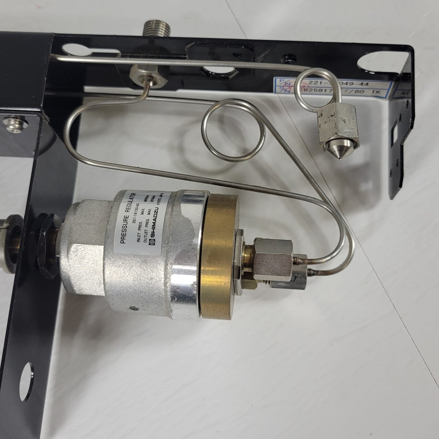 Shimadzu 221-75049-44 Make Up Gas Regulator & Pressure Gauge 221-18150-43 Assy