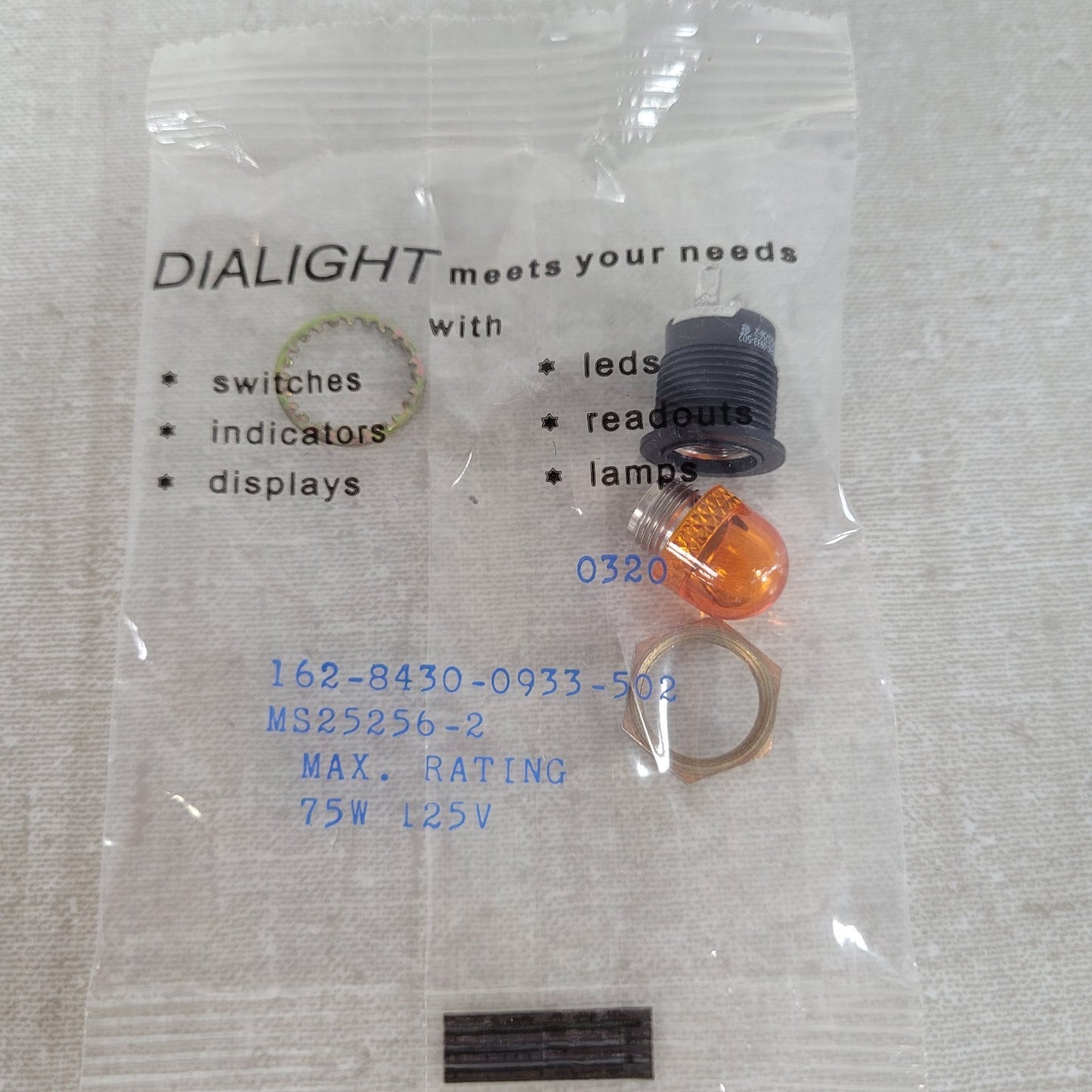 Dialight MS25256-2 162-8430-0933-502 Amber Panel Mount Pilot Indicator Light