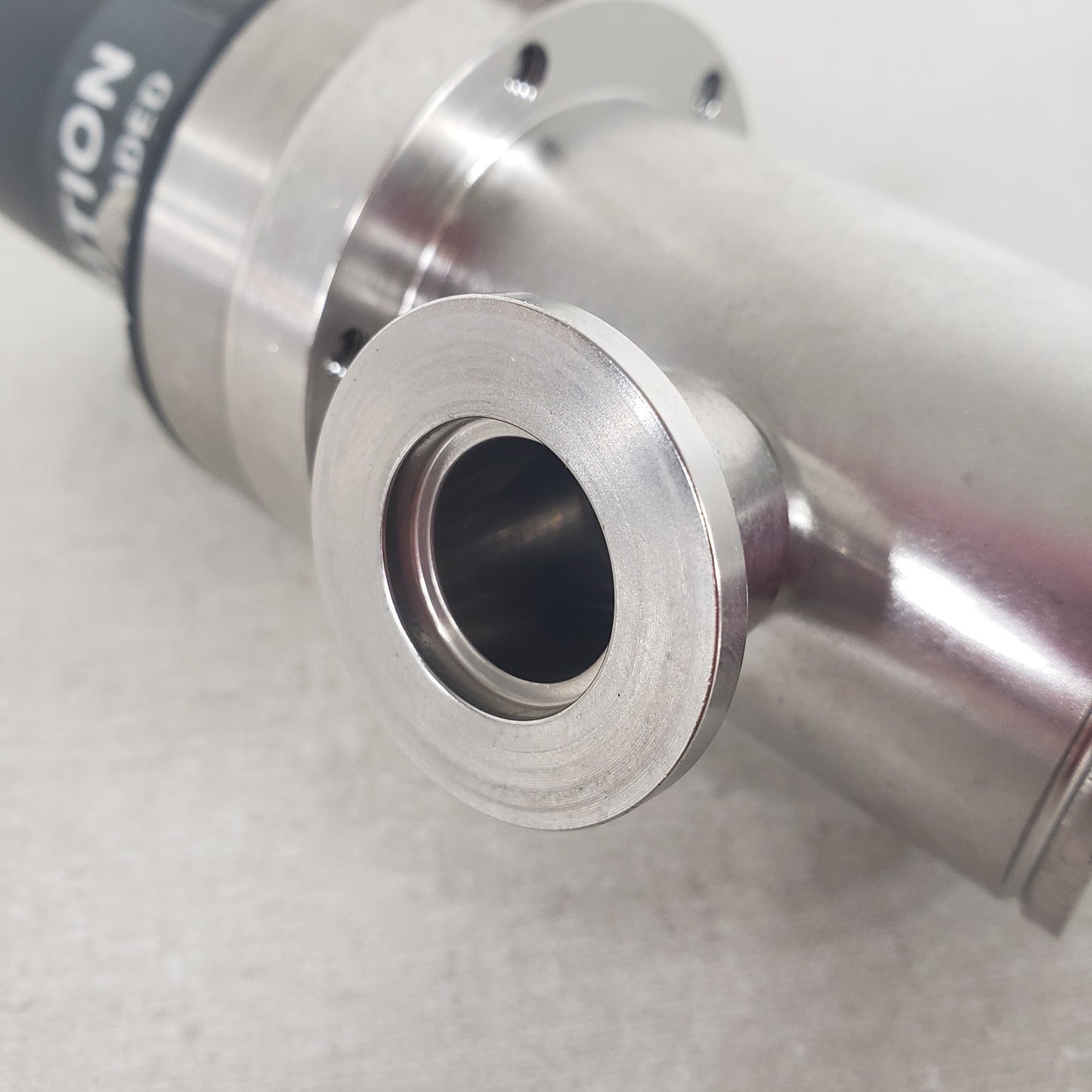 MDC Precision KIV-075-P 321052 Pneumatic Inline Vacuum Valve KF16 NW16