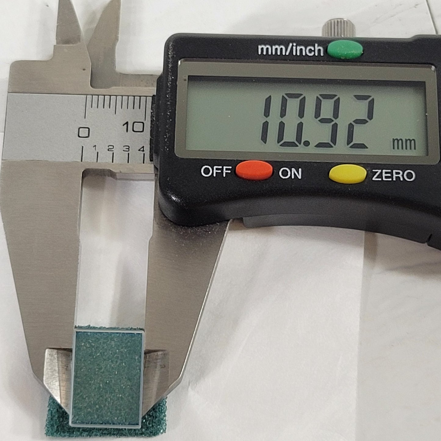 CVI Laser 0-UV-830-0 15x11mm Rectangular Fused Silica 830nm AR Optic