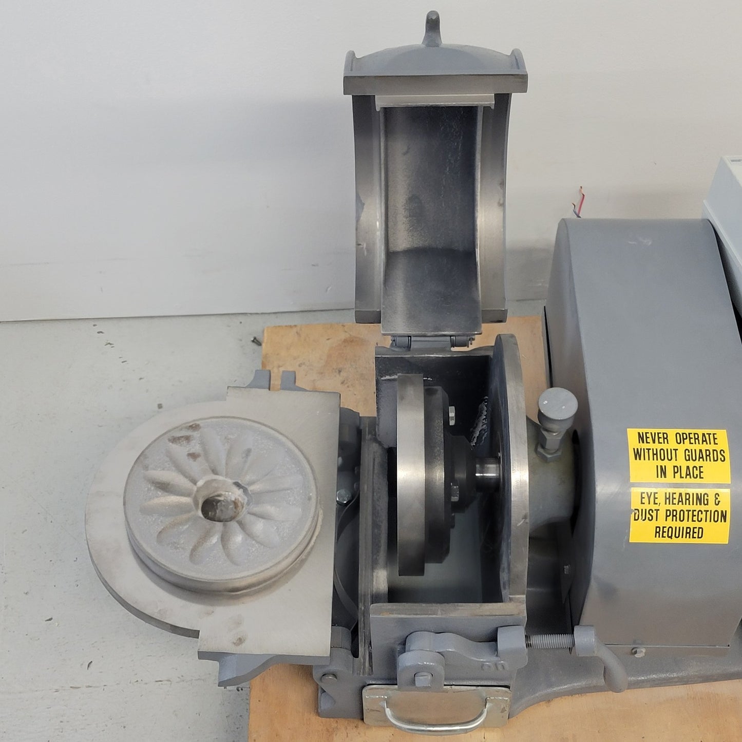 BICO Braun UA-53 Disc Pulverizer Mineral Grinder 2HP 115/220V 1PH