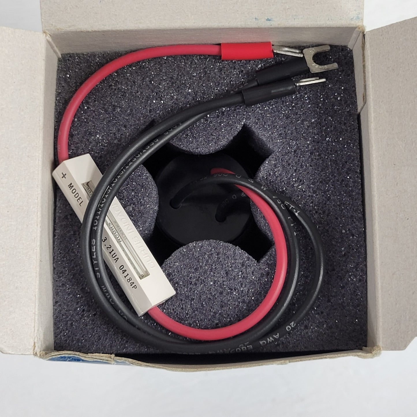 NEW OPEN BOX TESTED IST 18212 N235-1285 Deuterium Lamp Perkin Elmer LC-235