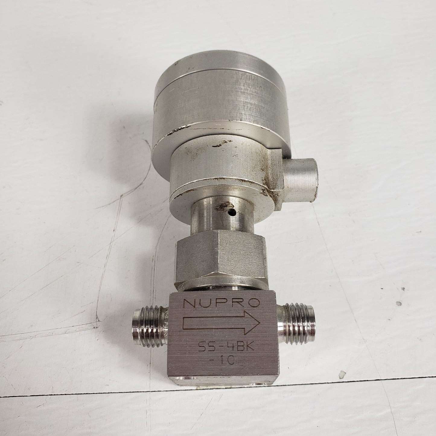 Nupro SS-4BK-1C 1/4" Swagelok Pneumatic NC Bellows Sealed Valve 316 SS