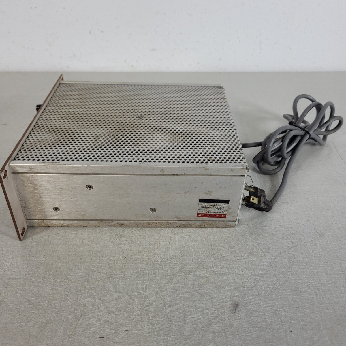 MKS Granville Phillips 252A-1-VPO-SPPC Exhaust Valve Controller Powers On