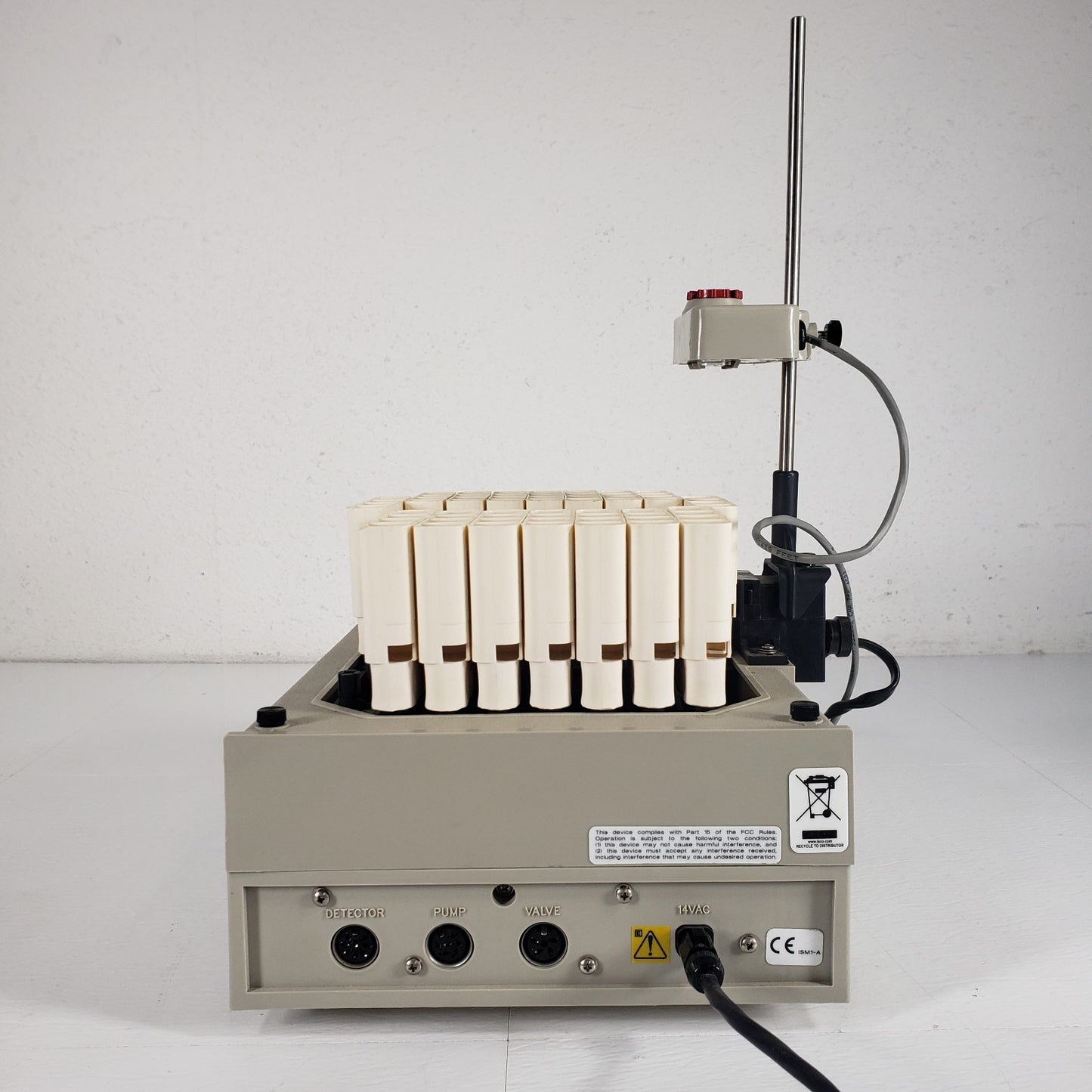 TESTED Teledyne Isco Retriever 500 HPLC Fraction Collector w/ 16x Sample Racks