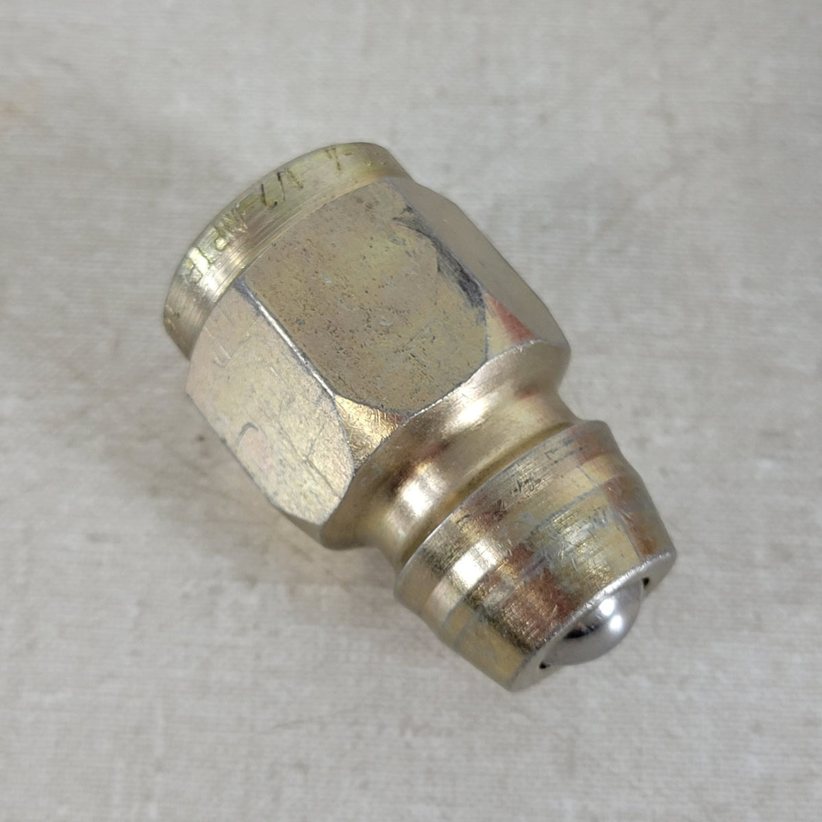 Pioneer 5060-4 1/2" NPTF John Deere Male Hydraulic Quick Coupler Tip