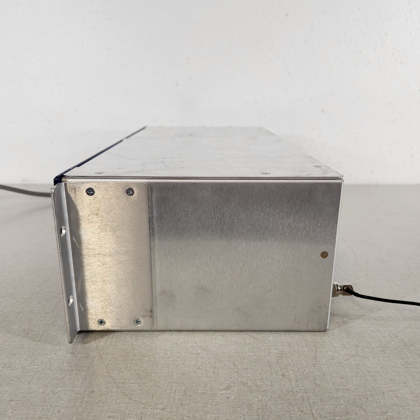 Schweitzer SEL-2404 Satellite GPS Clock IRIG-B ±100ns w/ Antenna Tested