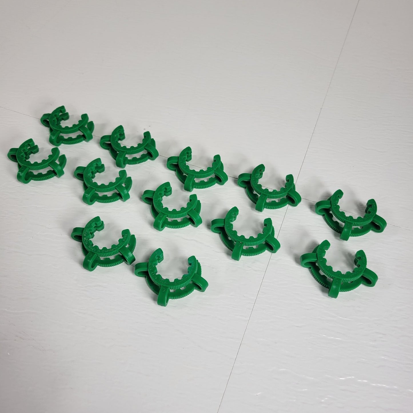 Pack of 12- SCHOTT DURAN KECK KC24 Green #24 Joint Clips POM Conical Glassware