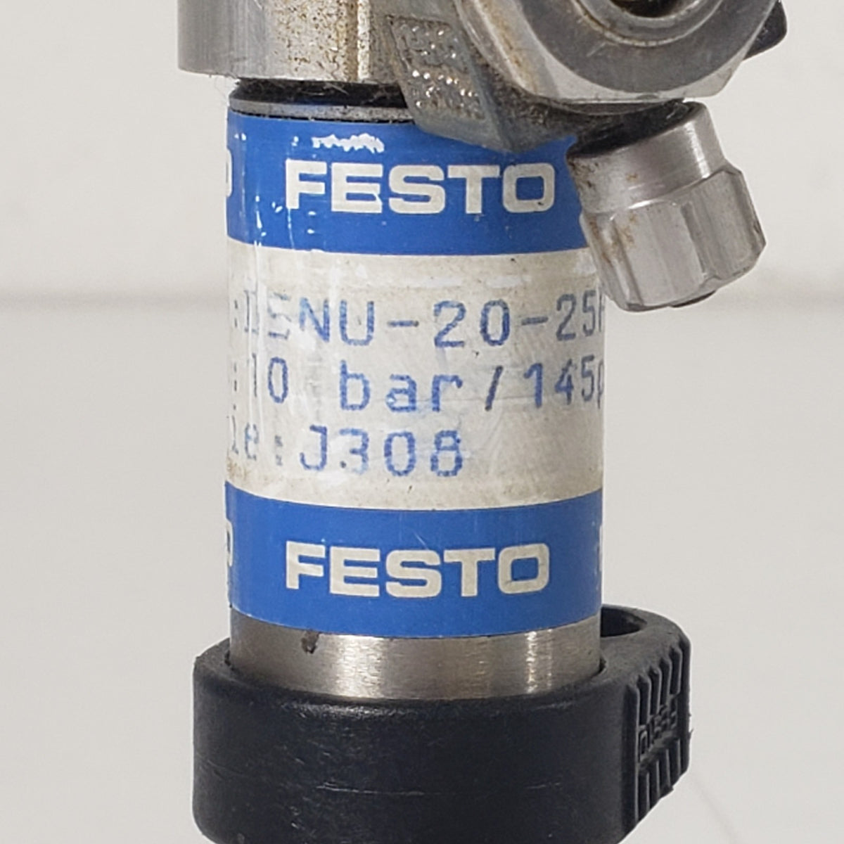 Festo DENU-20-25PPV-A KF40 Pneumatic Bellows Linear Vacuum Feedthrough