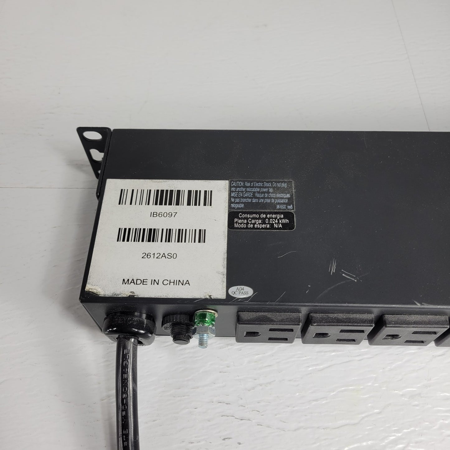 TESTED Tripp-Lite PDUMH15 Rack Mount PDU Current Meter 13 Outlets 12A 120V