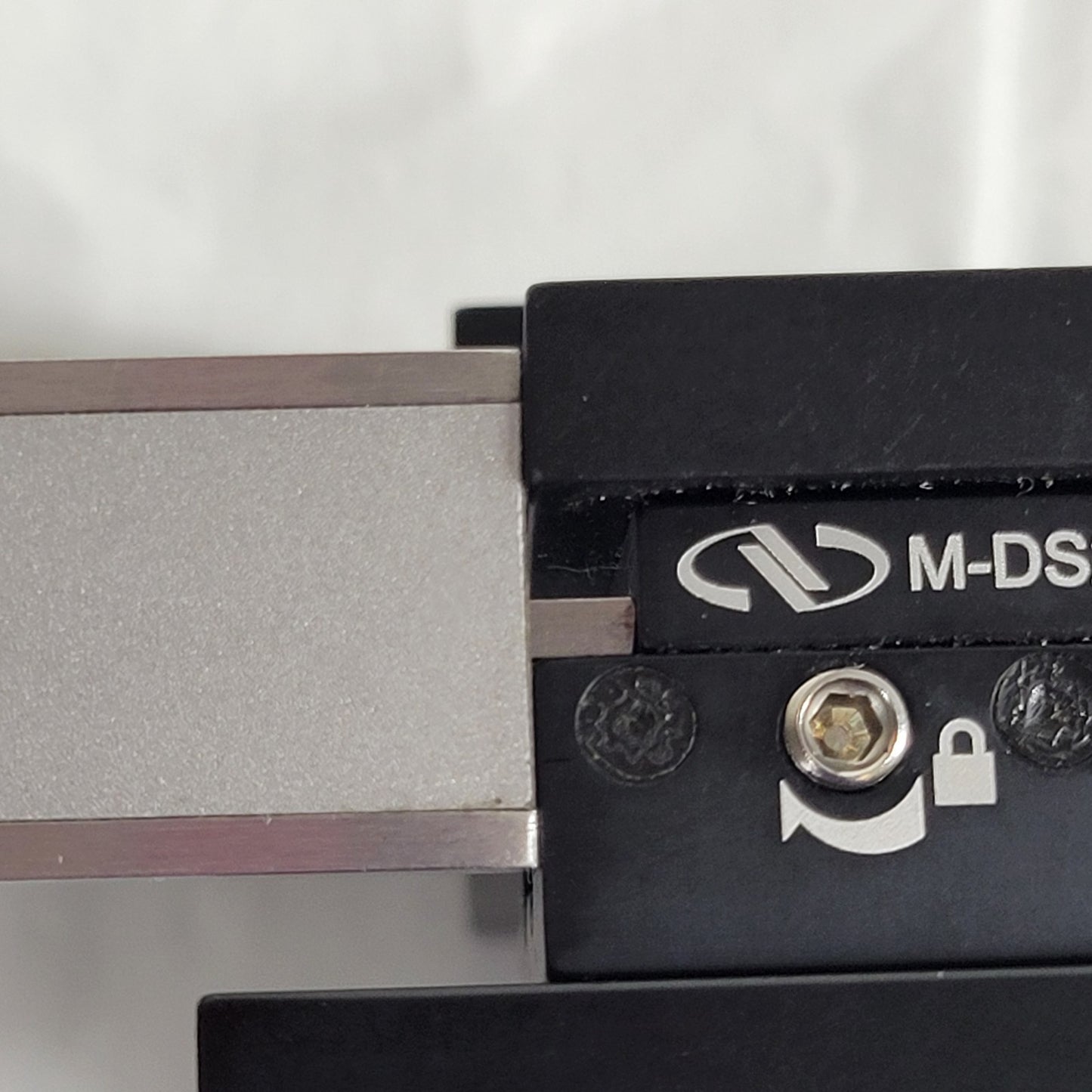 NEWPORT MDS25 Series X-Axis & Y-Axis Precise Translation, 7.5mm Travel