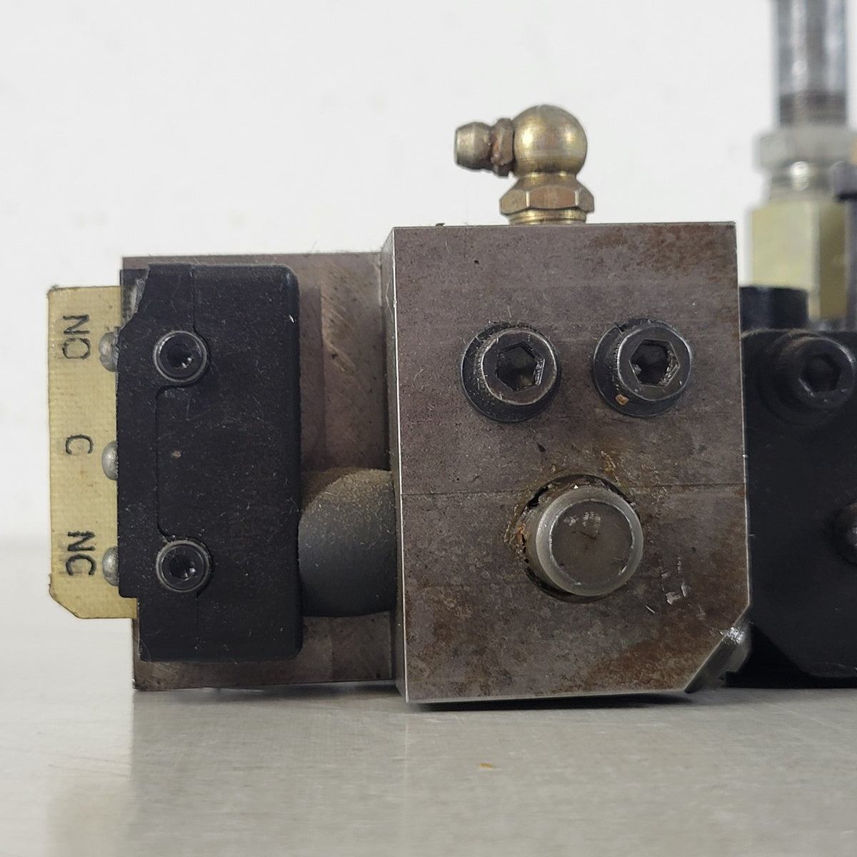 Safeway S45-3 Pioneer 4050-3 3/8" Hydraulic Quick Coupler Block 3000 PSI
