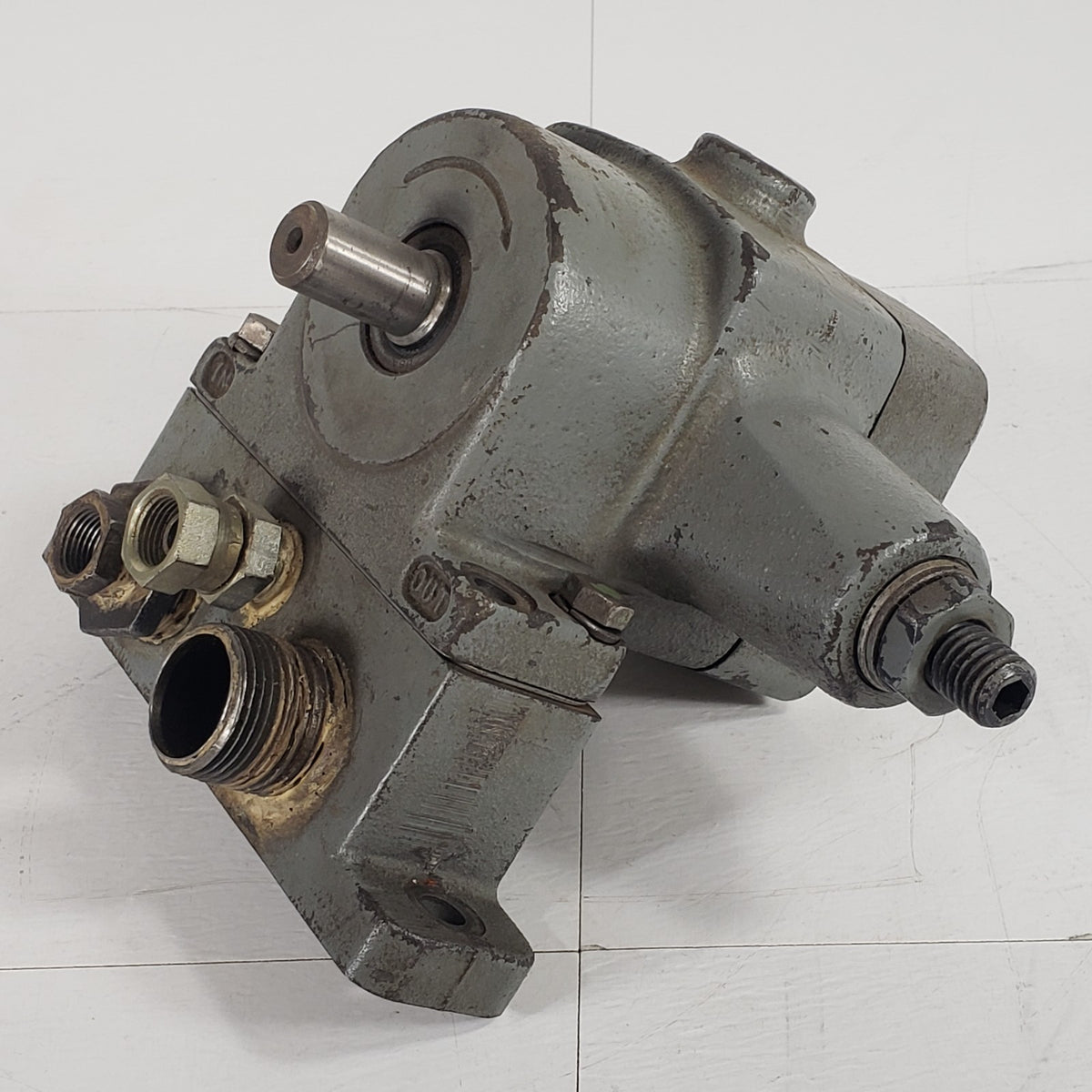 Continental PVR1-6B10-RM-O-1-F Hydraulic Vane Pump 6 GPM 1000 PSI Untested