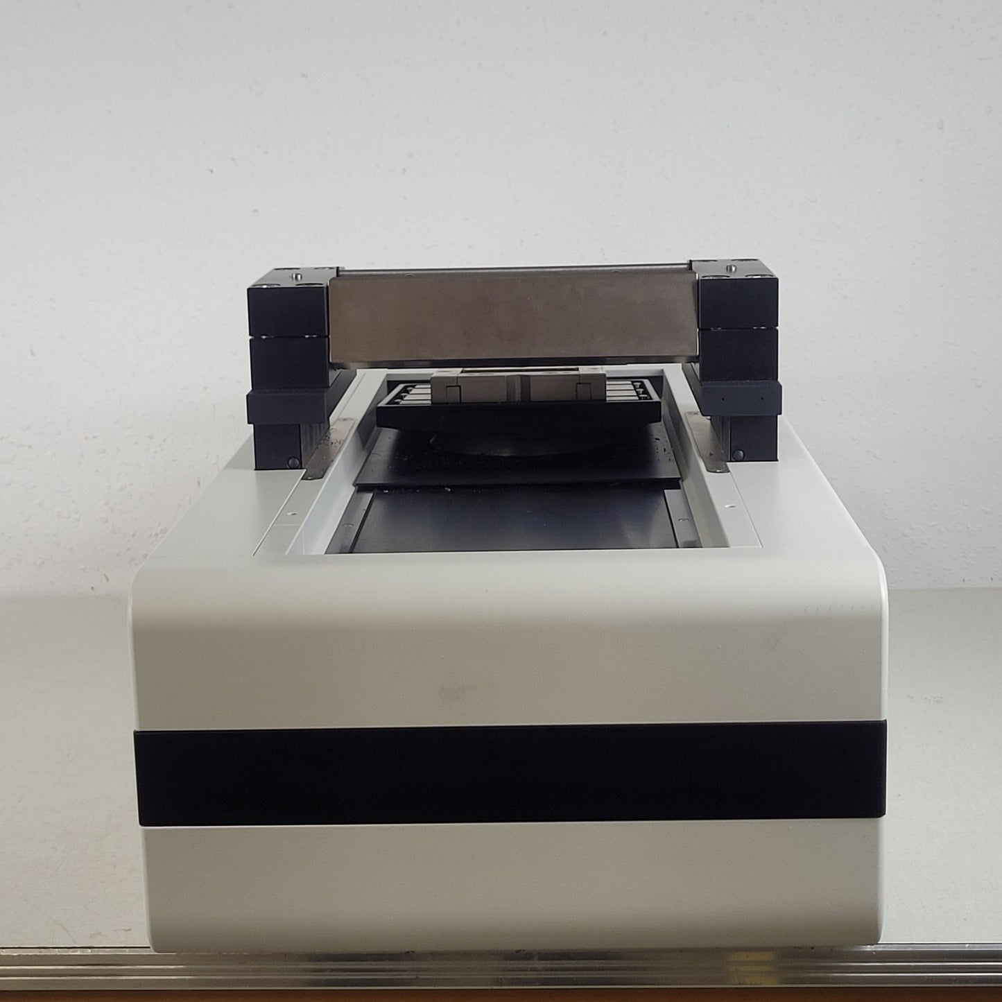 TESTED Leica SM2500 Microtome System 0-1000um Thickness 0.5-100mm/s Speed