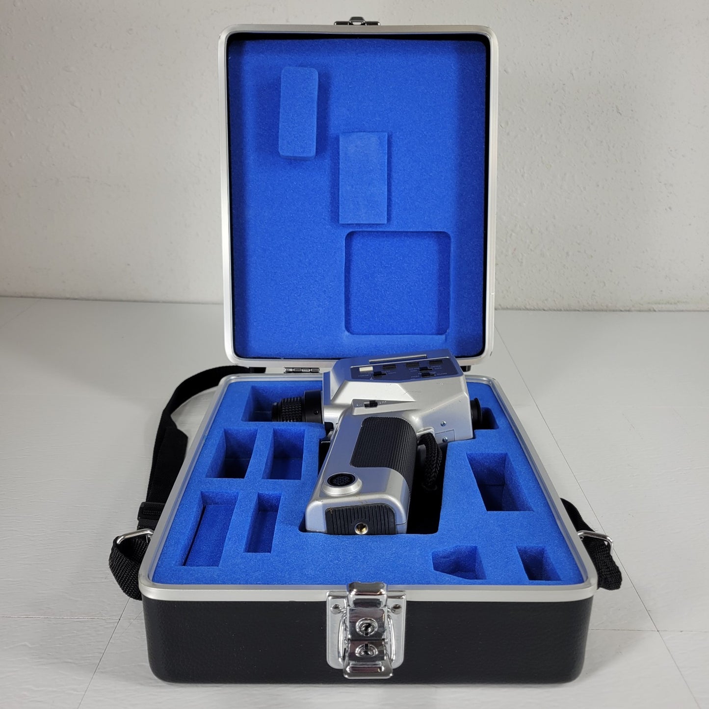 Konica Minolta CS-100A Chroma Meter Non-Contact Color & Luminance Meter