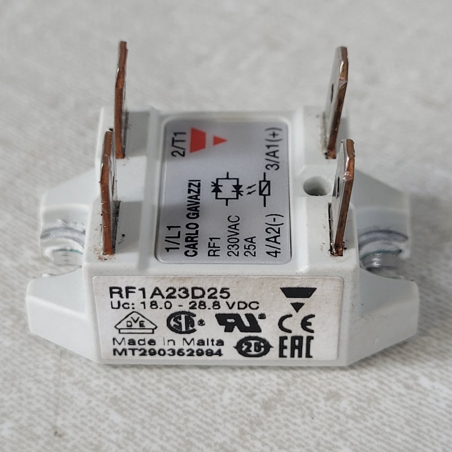 Set of 2 Carlo Gavazzi RF1A23D25 AC Solid State Relays 18-28.8VDC 230VAC 25A