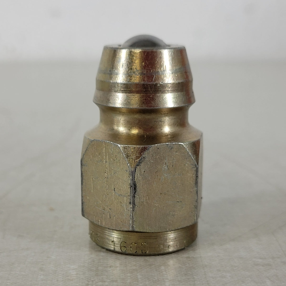 Pioneer 5060-4 1/2" NPTF John Deere Male Hydraulic Quick Coupler Tip
