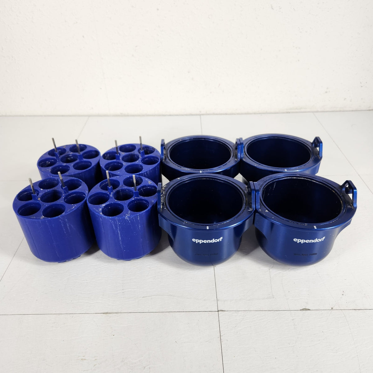 Lot 4 Eppendorf 5820741007 S-4-104 750mL Buckets + 5825733002 Adapters
