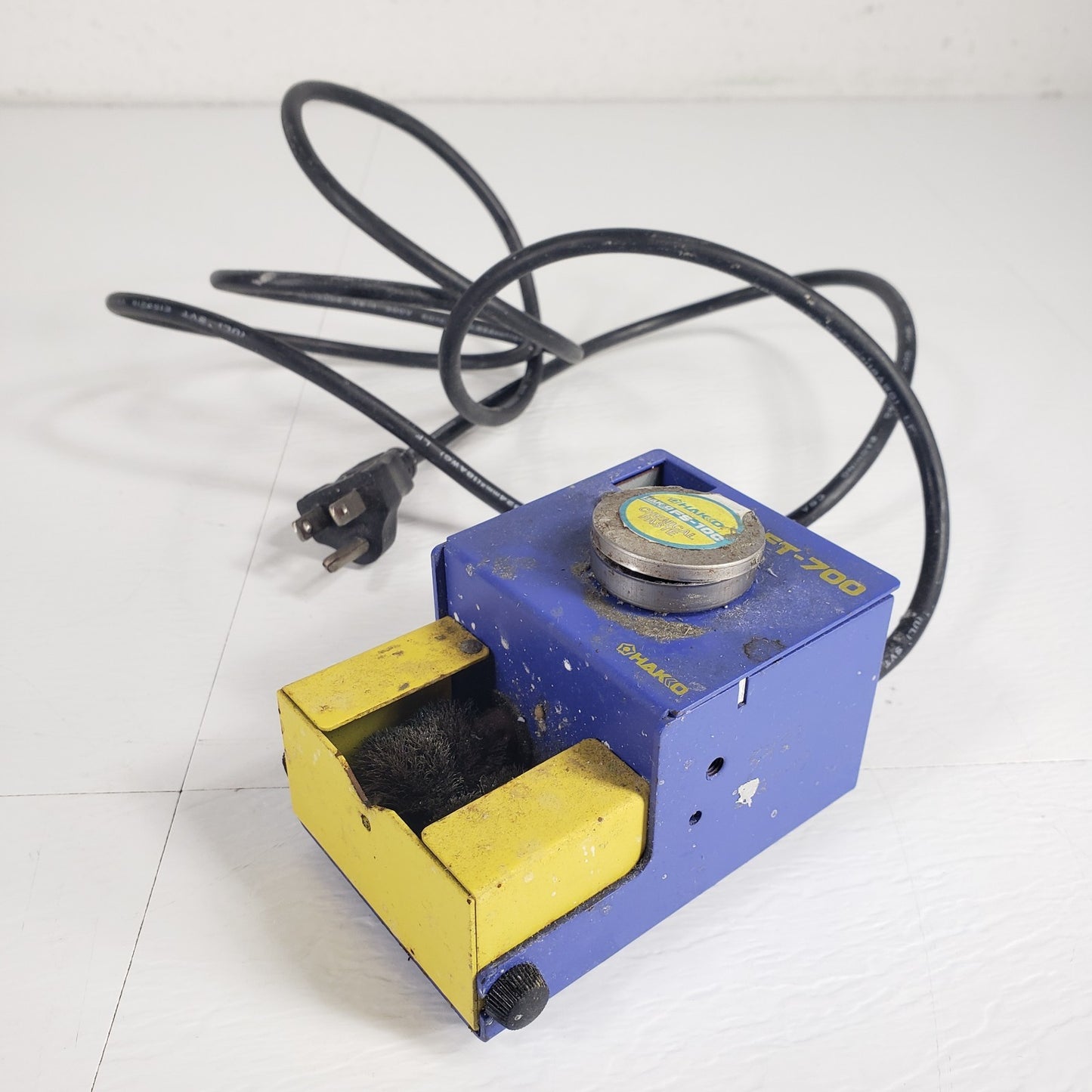 HAKKO FT-700, FS-100 Tip Polisher and Chemical Paste For Soldering Irons