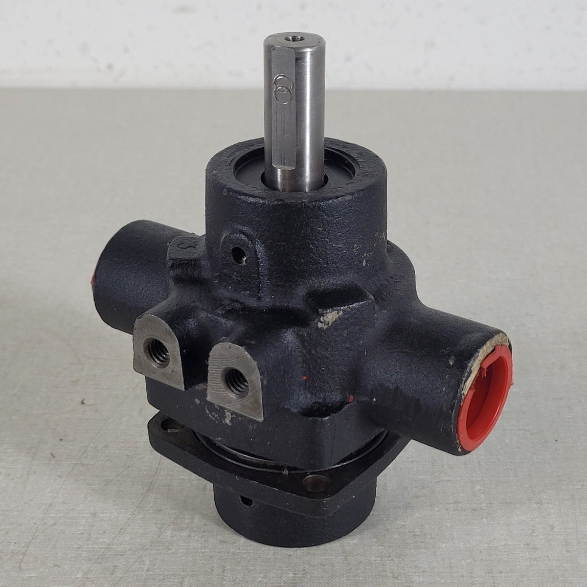 Cast Iron Agricultural Sprayer Pump Dual Threaded Ports PTO Shaft Untested