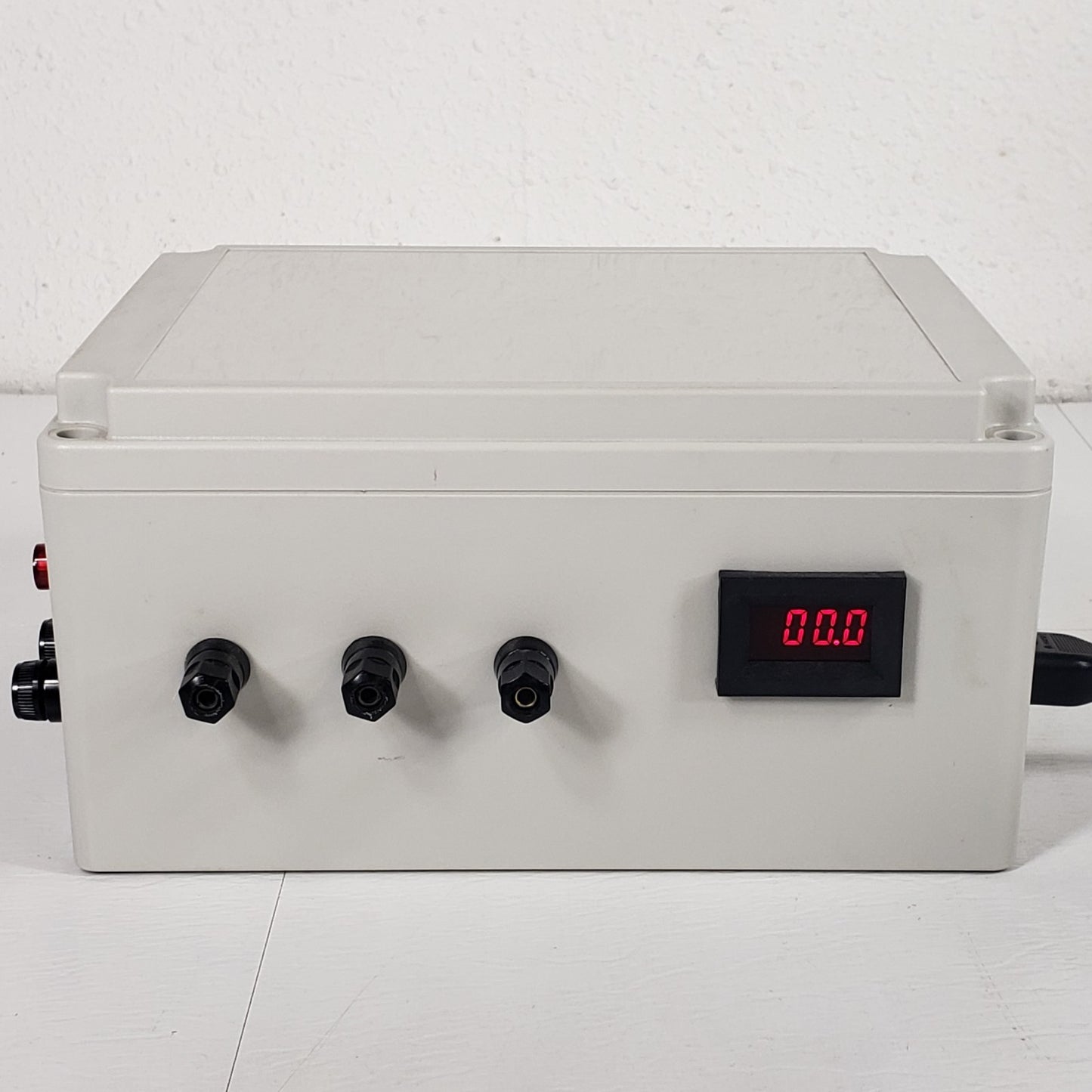 Digital Display Custom Ammeter Measurement Box, Dayton 2UXK6 IEC Contactor