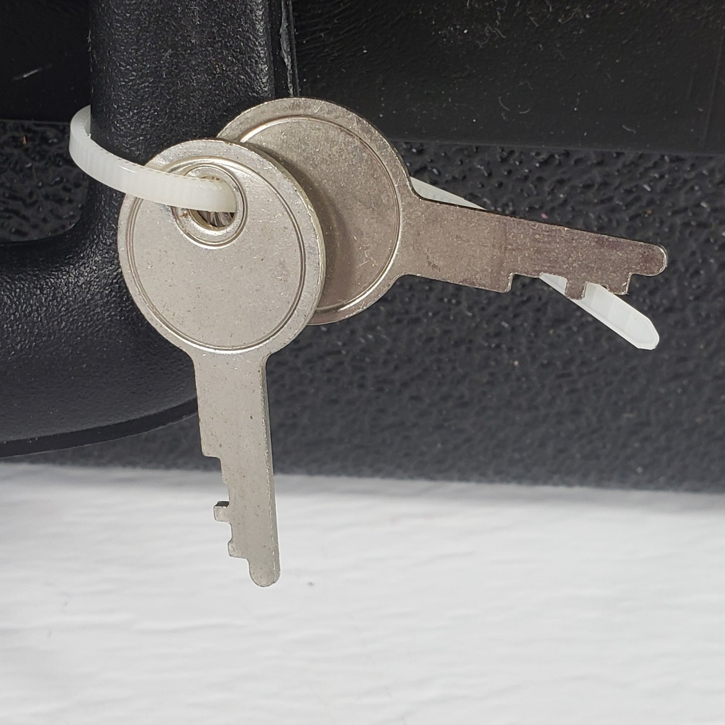 Spectra-Tech 0049-490 0049490 Locking Carrying Case Only w/ 2 Original Keys