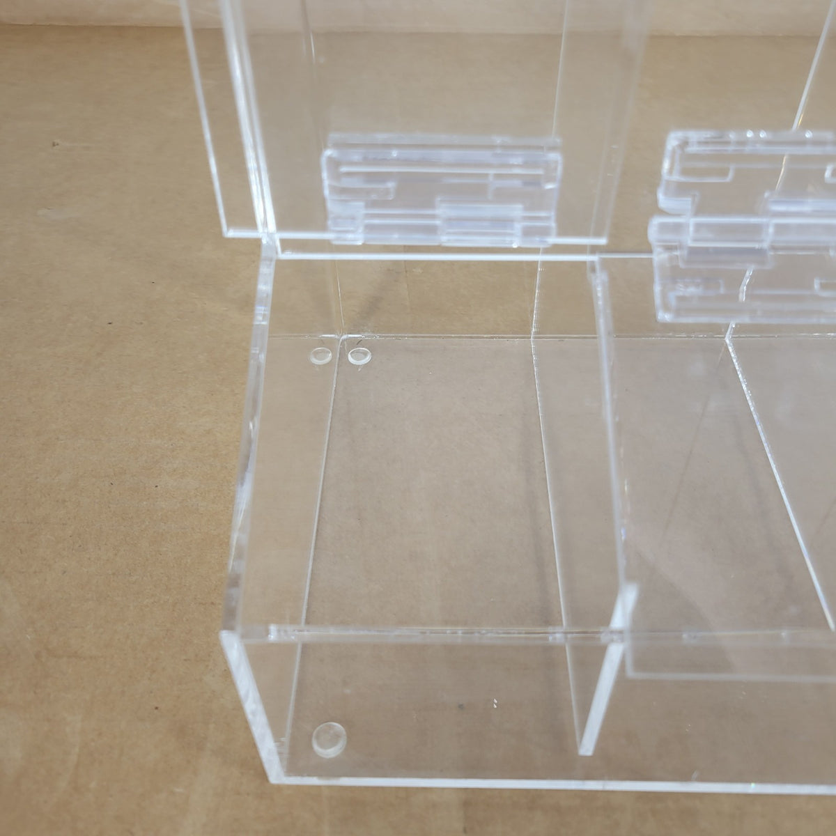 Heathrow Scientific HS23404 Clear Acrylic 4-Place Compartment Dispensing Bin