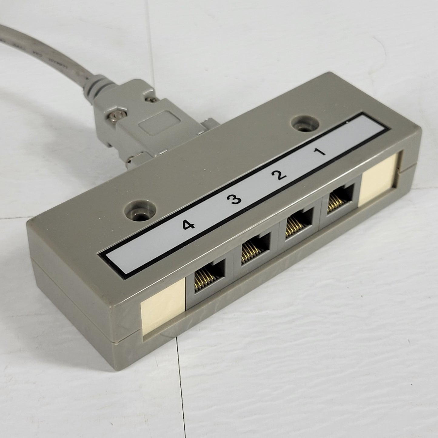 WATERS I/O Distribution Box for Laboratory Instruments 4 MMJ Ports 9-Pin DB-9