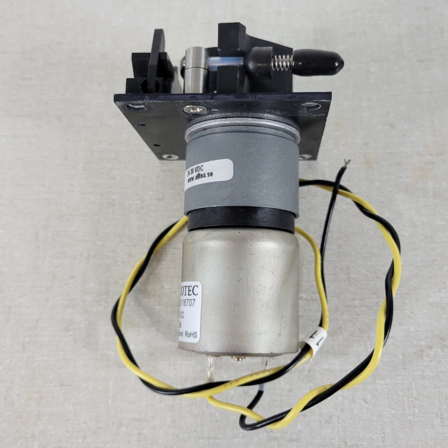 Watson-Marlow 941121 Peristaltic Pumphead w/ Premotec 9904-120-16707 30VDC Motor