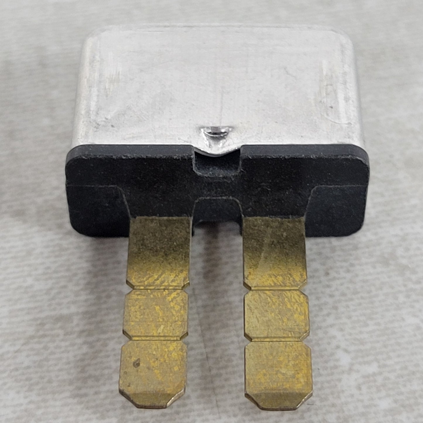 Lot of 10 Pollak T2 12V 30A Type II Auto Reset Circuit Breakers Blade Terminal