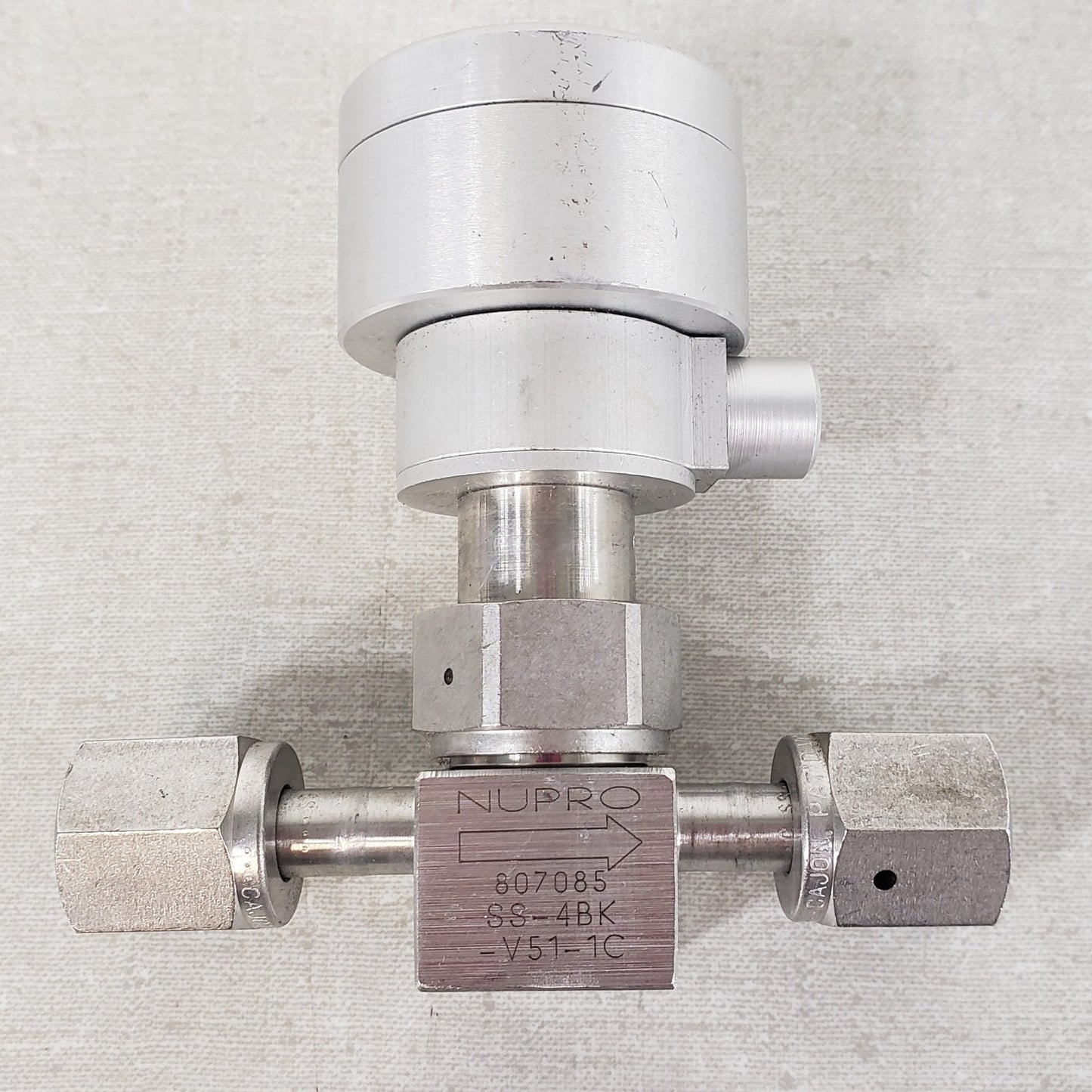 NUPRO SS-4BK-V51-1C Pneumatic Bellows Sealed Valve 1/4in Female VCR Swagelok