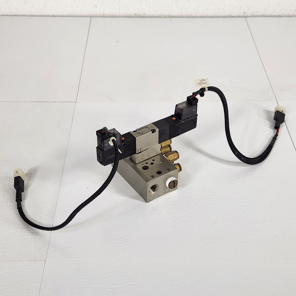SMC NVZ3343 5-Port Pneumatic Solenoid Valve 24VDC VZ3000 0.15-0.7 MPa