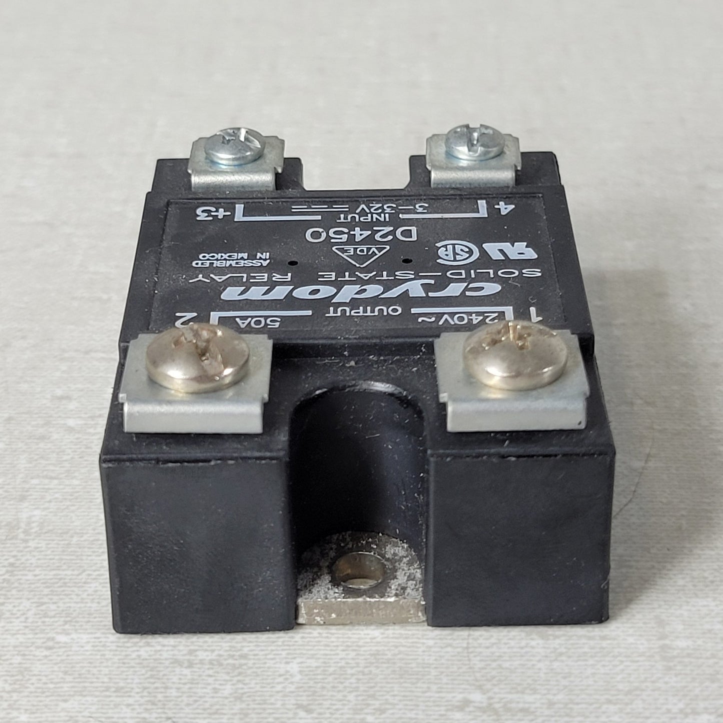Crydom D2450 Solid State Relay Panel Mounting 240V 50A Output 3-32V Input