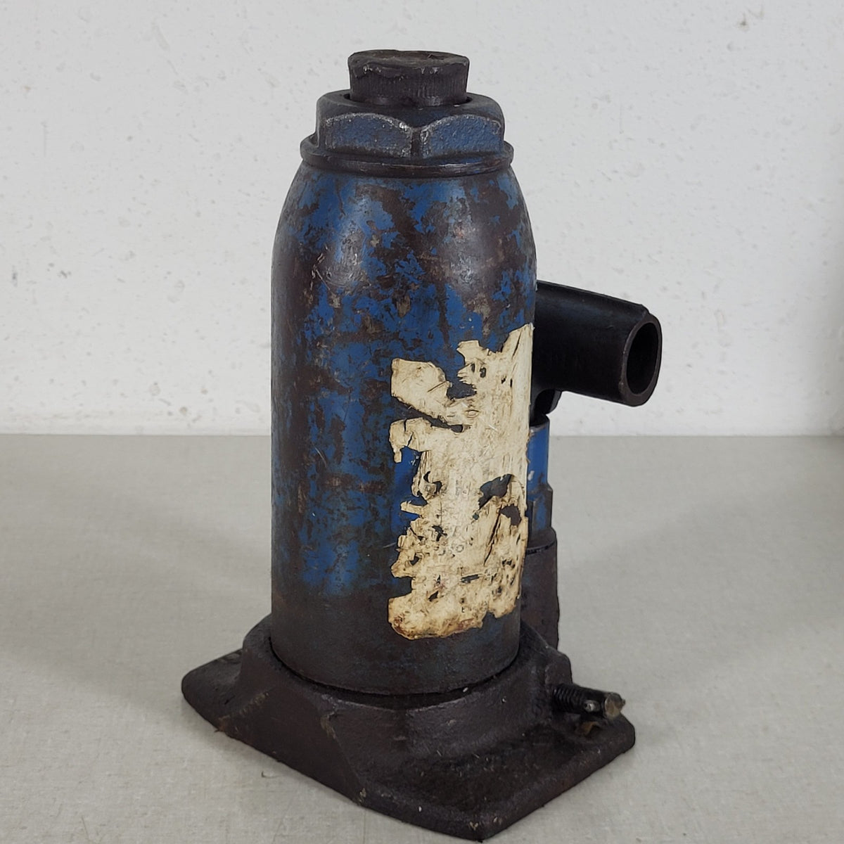Vintage Walker Hydraulic Bottle Jack Blue Industrial Lift Jack For Parts