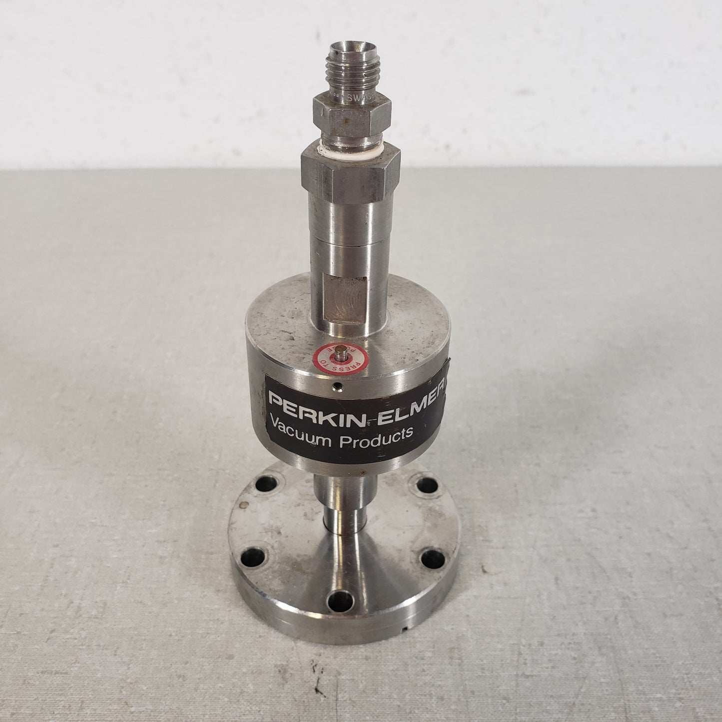 Perkin-Elmer PV10 Piezoelectric Gas Leak Valve DN35CF to 1/4" VCR High Vacuum