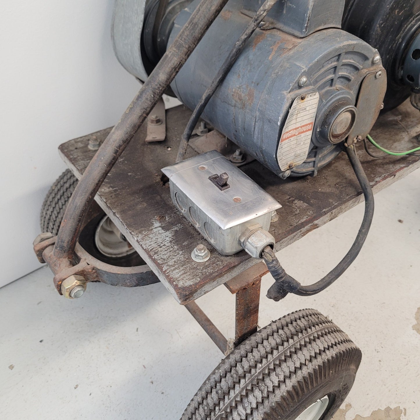 TESTED Vintage Portable Lab Plot Sample Seed Grain Thresher Cleaner Cart
