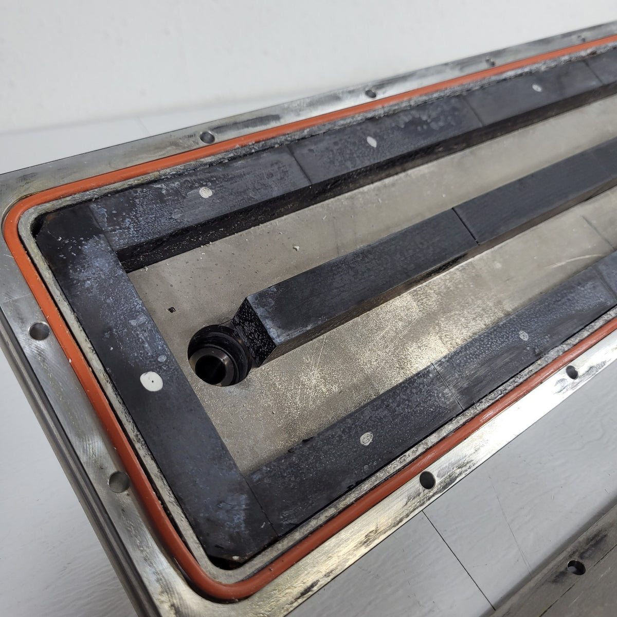 Angstrom Sciences 26x6" Linear Magnetron Sputter Cathode Water-Cooled Al Target