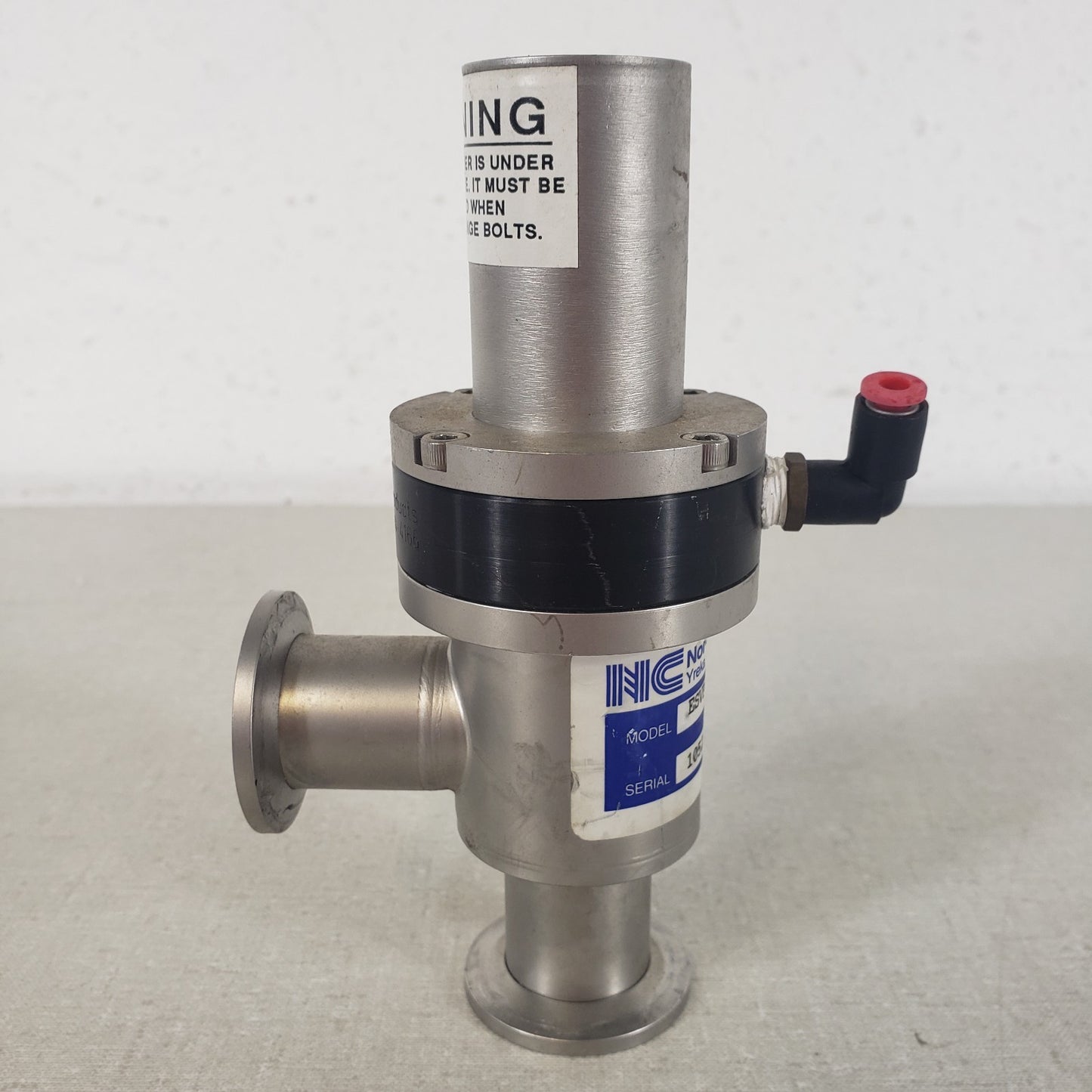 Nor-Cal ESVP-1002-NWB KF25 NW25 Pneumatic Right Angle Vacuum Isolation Valve