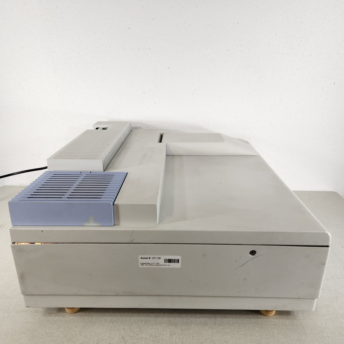 TESTED PerkinElmer Lambda 35 UV/VIS Double Beam Spectrophotometer w/ PC Software