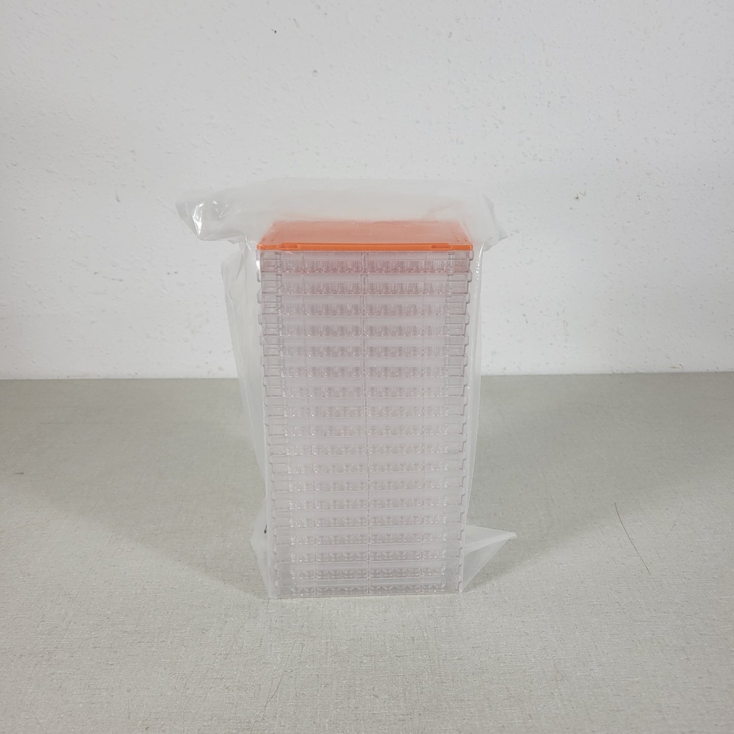 18 Count CORNING 9018 Costar Assay Polystyrene Plate, 96 Well Clear Flat Bottom